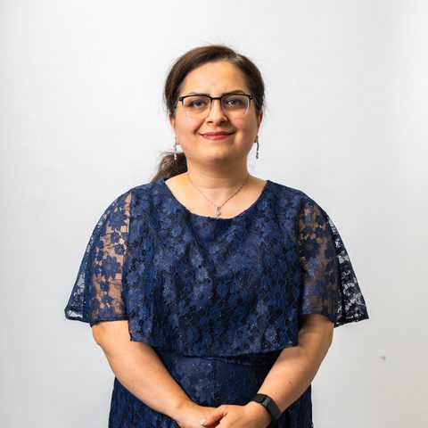 Portrait of Dr Nasim Erfani